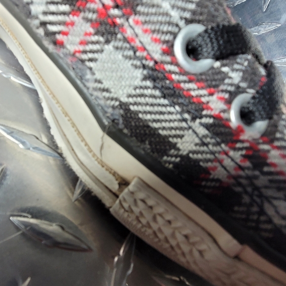 Vintage Y2K Converse Chuck Taylors - Picture 9 of 10